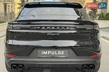 Внедорожник / Кроссовер Porsche Cayenne 2023 в 