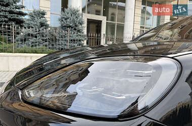 Внедорожник / Кроссовер Porsche Cayenne 2023 в 