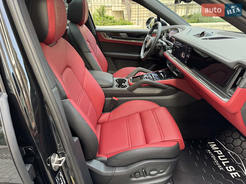 Внедорожник / Кроссовер Porsche Cayenne 2023 в Киеве