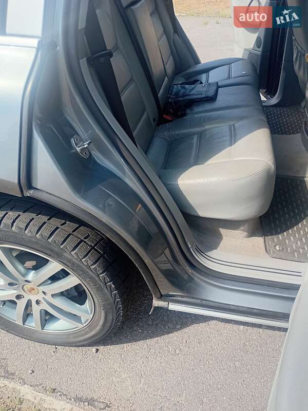 Внедорожник / Кроссовер Porsche Cayenne 2006 в Каменском