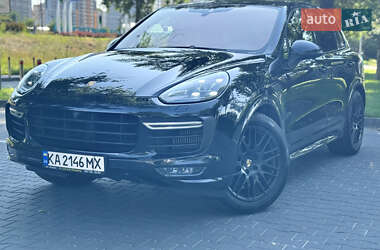 Внедорожник / Кроссовер Porsche Cayenne 2017 в 