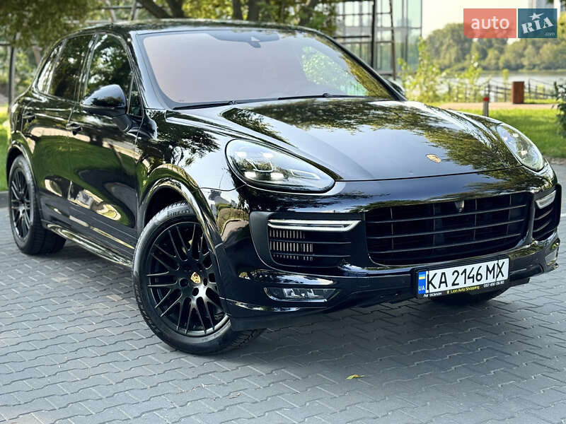 Внедорожник / Кроссовер Porsche Cayenne 2017 в Киеве