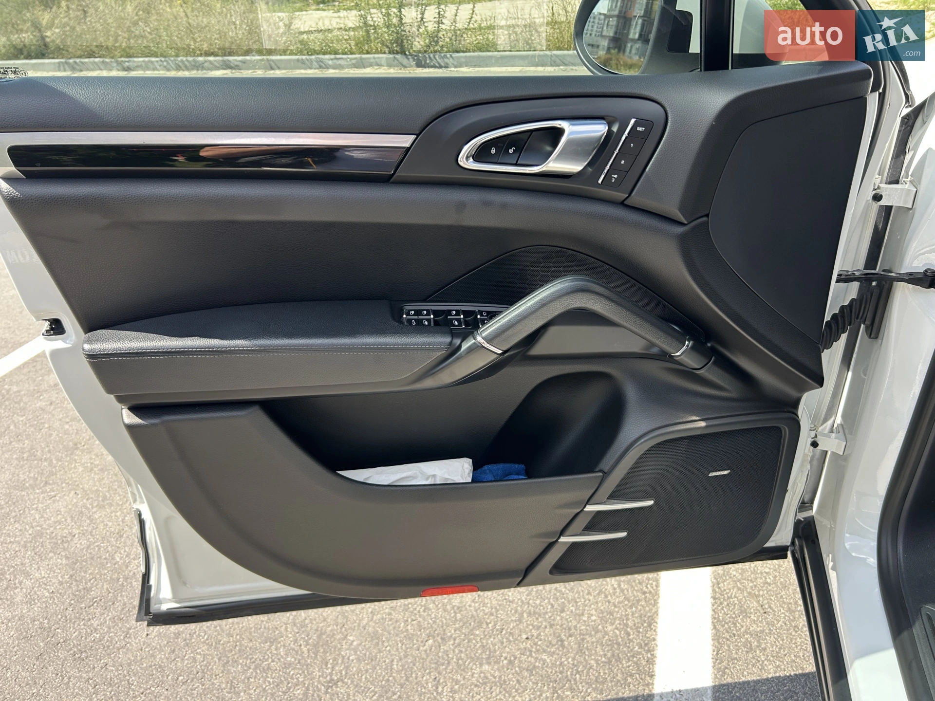 2013 Porsche Cayenne - мініатюра 28