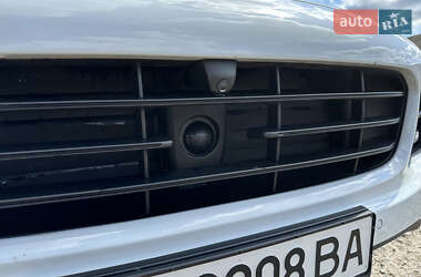 Внедорожник / Кроссовер Porsche Cayenne 2016 в 