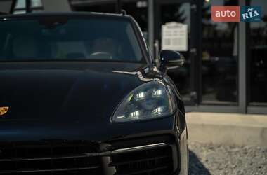 Внедорожник / Кроссовер Porsche Cayenne 2019 в 