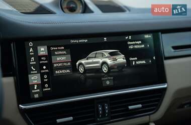 Внедорожник / Кроссовер Porsche Cayenne 2019 в 