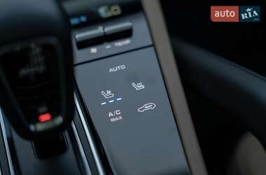 Внедорожник / Кроссовер Porsche Cayenne 2019 в 