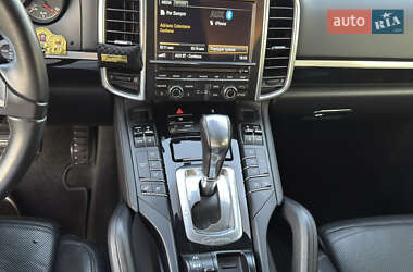 Внедорожник / Кроссовер Porsche Cayenne 2013 в 