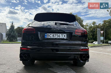 Внедорожник / Кроссовер Porsche Cayenne 2014 в 