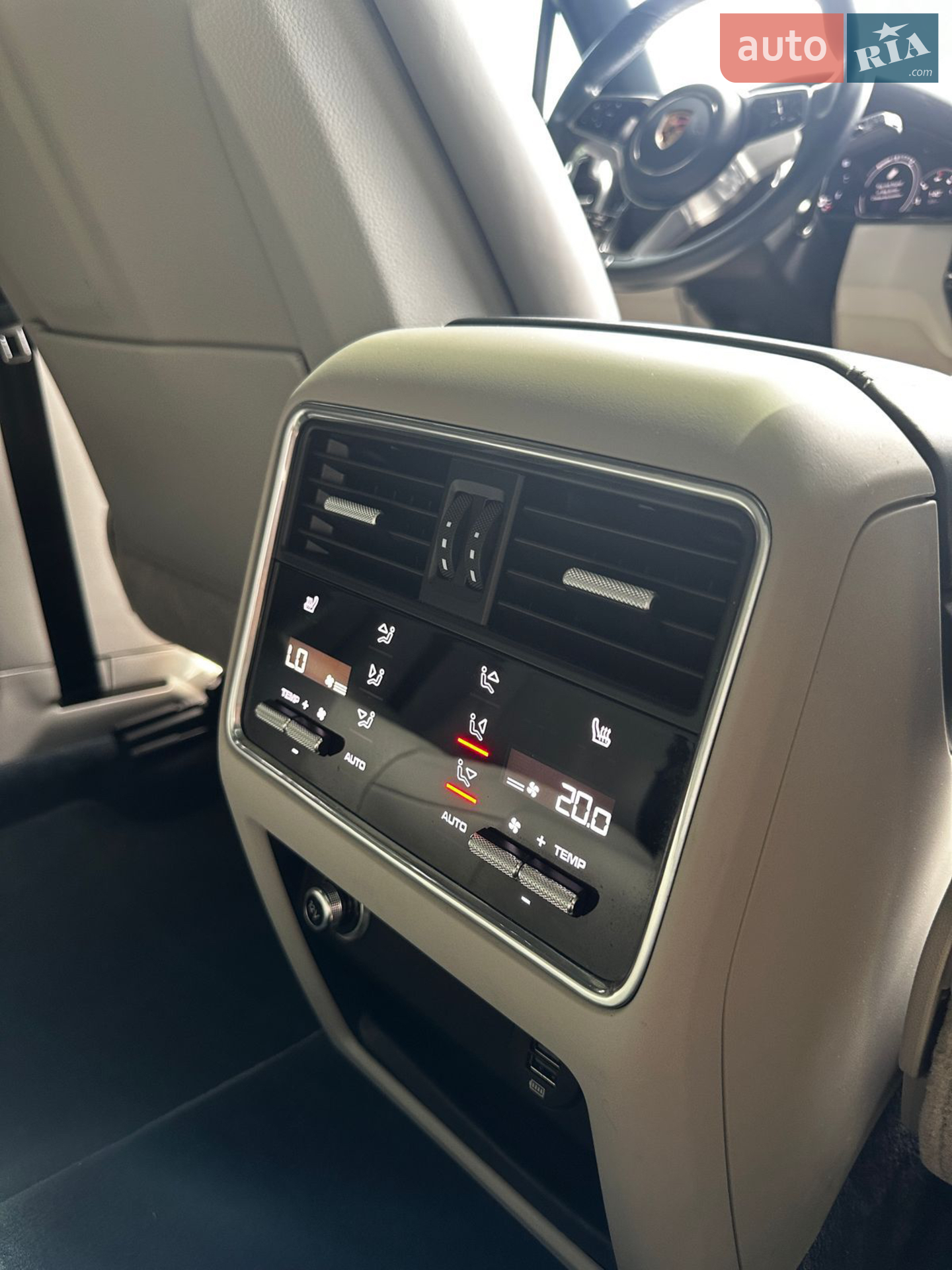 2019 Porsche Cayenne - мініатюра 26