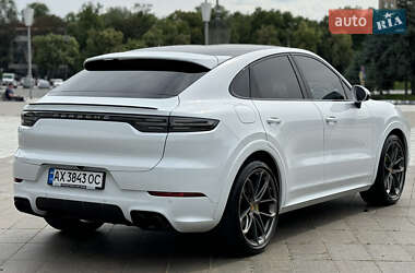 Внедорожник / Кроссовер Porsche Cayenne 2019 в 