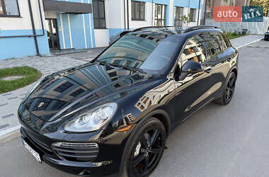 Позашляховик / Кросовер Porsche Cayenne 2011 в 