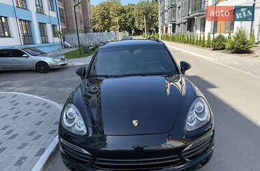 Позашляховик / Кросовер Porsche Cayenne 2011 в 