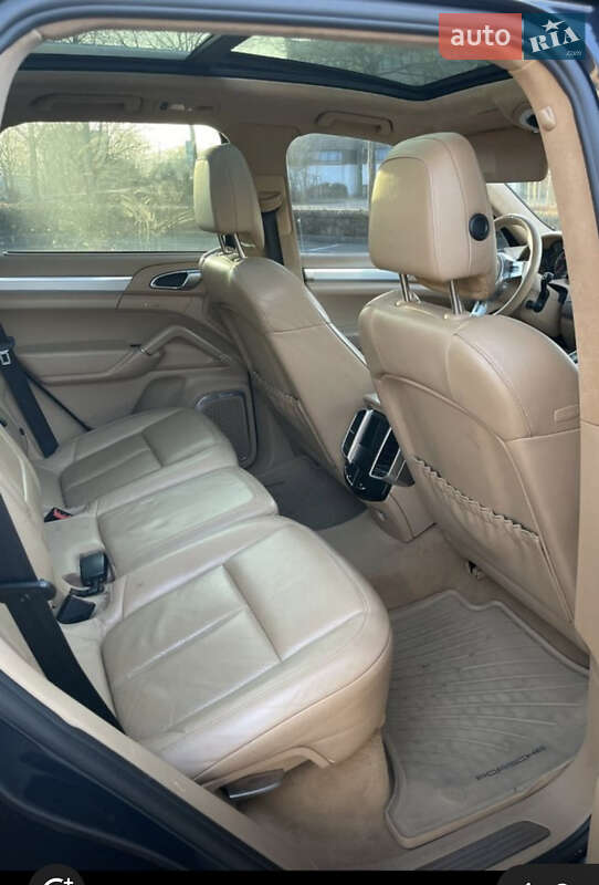 Внедорожник / Кроссовер Porsche Cayenne 2010 в Трускавце