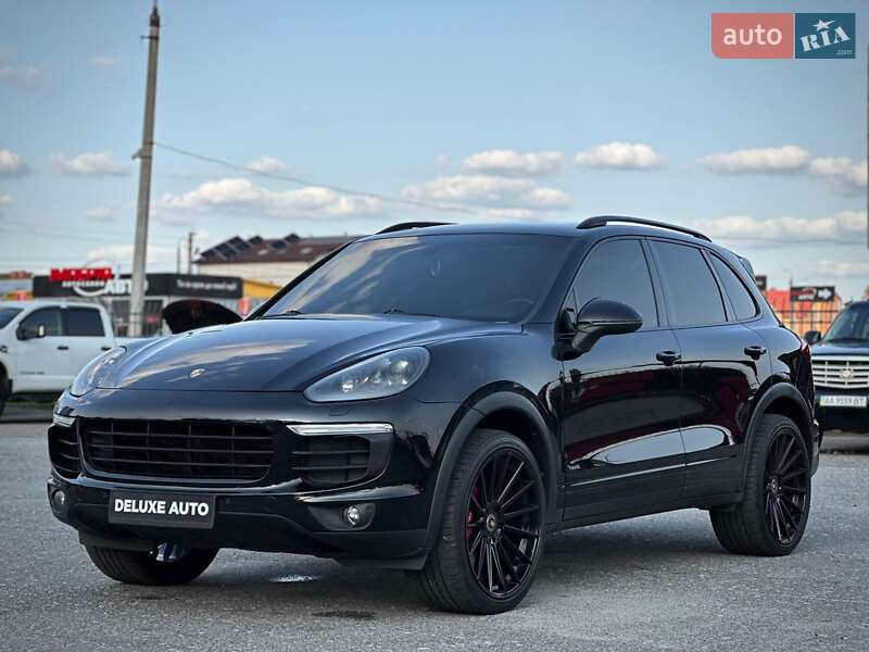 Позашляховик / Кросовер Porsche Cayenne 2017 в Києві