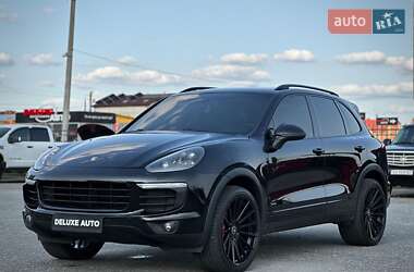 Внедорожник / Кроссовер Porsche Cayenne 2017 в 