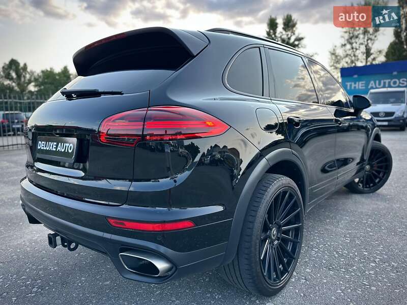 Позашляховик / Кросовер Porsche Cayenne 2017 в Києві