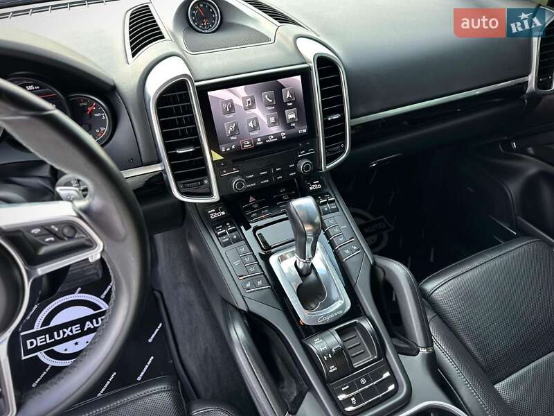 Позашляховик / Кросовер Porsche Cayenne 2017 в Києві фото 49 Позашляховик / Кросовер Porsche Cayenne 2017 в Києві