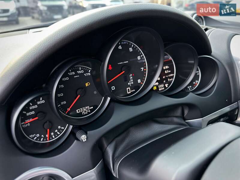 Позашляховик / Кросовер Porsche Cayenne 2017 в Києві