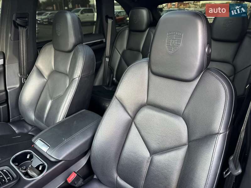 Позашляховик / Кросовер Porsche Cayenne 2017 в Києві фото 84 Позашляховик / Кросовер Porsche Cayenne 2017 в Києві