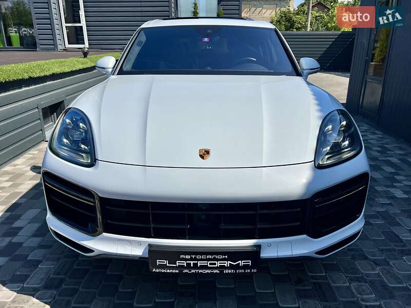 Внедорожник / Кроссовер Porsche Cayenne 2018 в Киеве