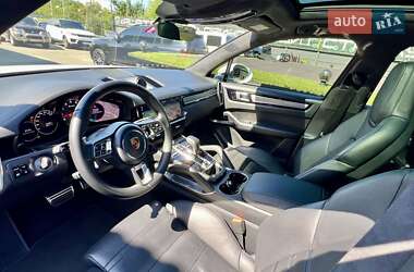 Внедорожник / Кроссовер Porsche Cayenne 2018 в 