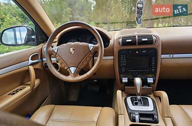 Внедорожник / Кроссовер Porsche Cayenne 2006 в 