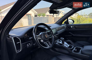 Позашляховик / Кросовер Porsche Cayenne 2019 в Львові