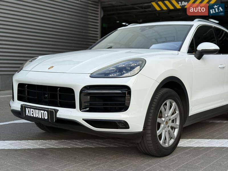 Внедорожник / Кроссовер Porsche Cayenne 2018 в Киеве