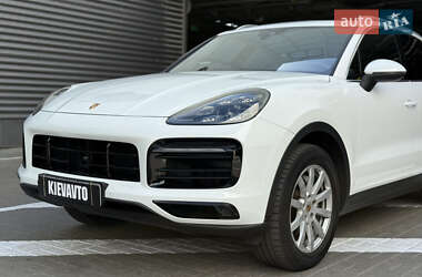 Позашляховик / Кросовер Porsche Cayenne 2018 в 