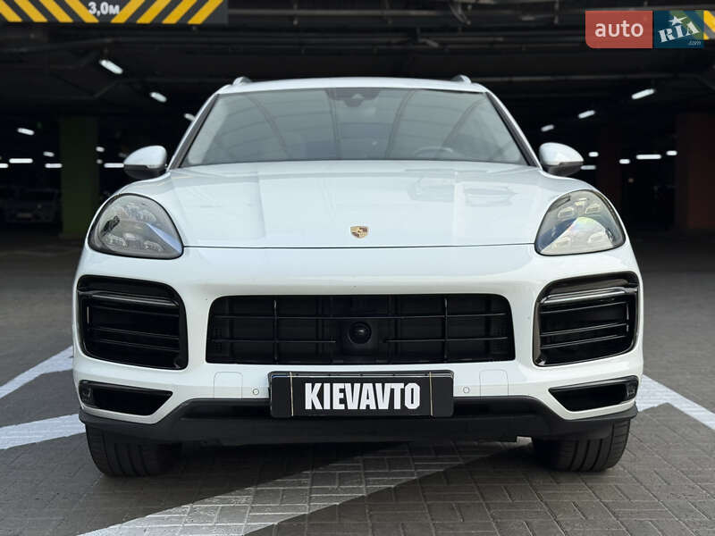 Внедорожник / Кроссовер Porsche Cayenne 2018 в Киеве