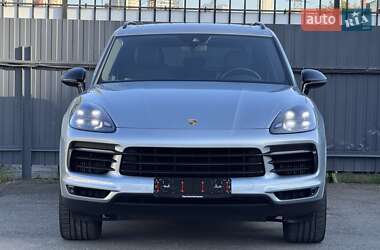 Внедорожник / Кроссовер Porsche Cayenne 2020 в 