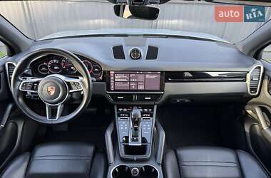 Внедорожник / Кроссовер Porsche Cayenne 2020 в 