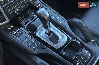 Позашляховик / Кросовер Porsche Cayenne 2014 в 
