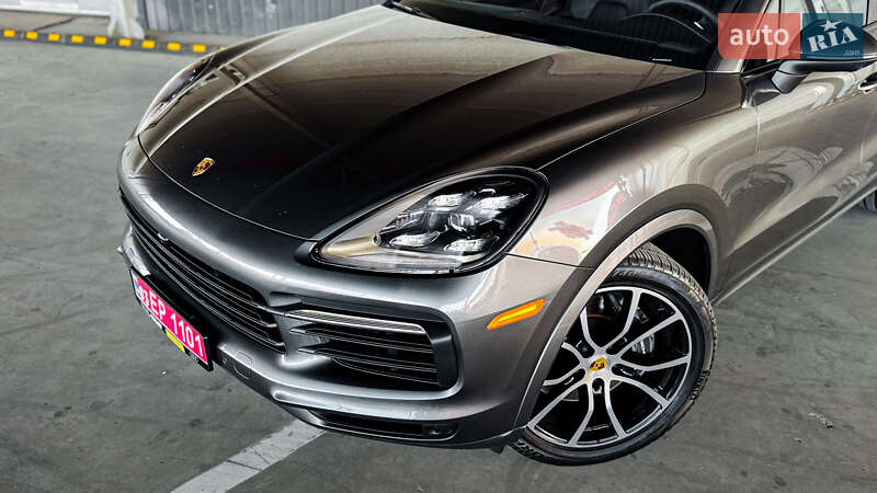 Внедорожник / Кроссовер Porsche Cayenne 2021 в Ровно