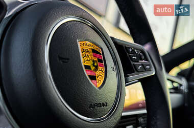 Внедорожник / Кроссовер Porsche Cayenne 2021 в 