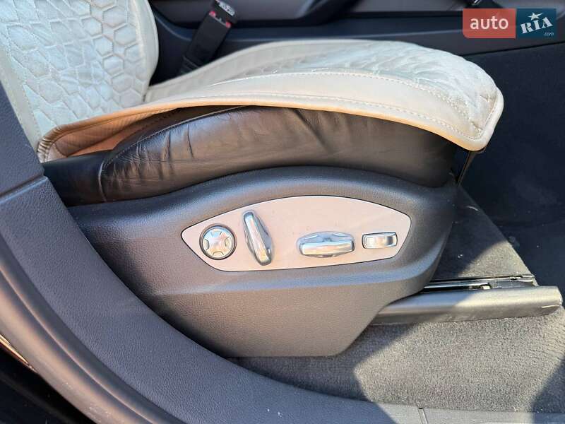 Позашляховик / Кросовер Porsche Cayenne 2013 в Одесі