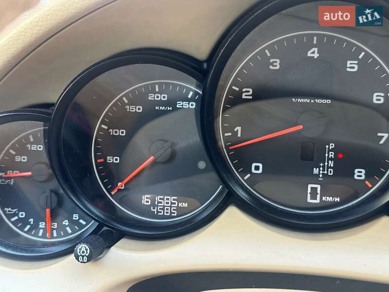 Позашляховик / Кросовер Porsche Cayenne 2013 в Одесі