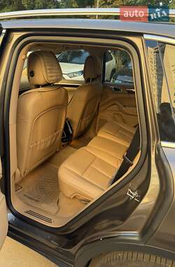 Внедорожник / Кроссовер Porsche Cayenne 2013 в 