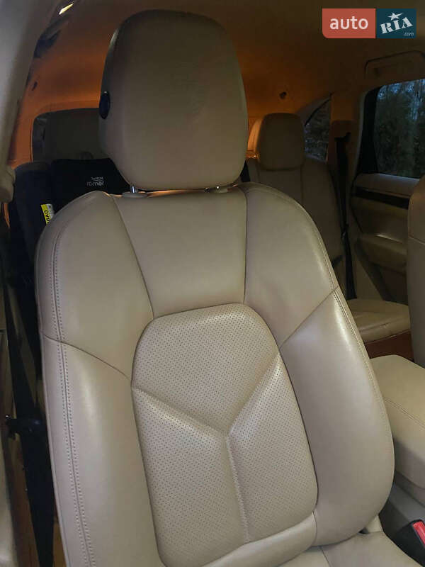Внедорожник / Кроссовер Porsche Cayenne 2013 в Хмельницком