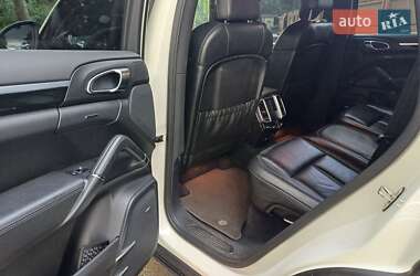 Внедорожник / Кроссовер Porsche Cayenne 2011 в 