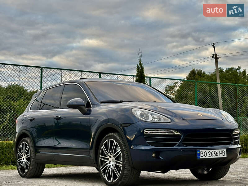 Внедорожник / Кроссовер Porsche Cayenne 2011 в Львове