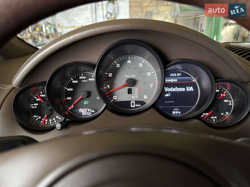 Позашляховик / Кросовер Porsche Cayenne 2010 в Запоріжжі