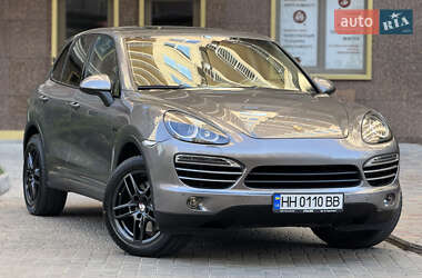 Внедорожник / Кроссовер Porsche Cayenne 2013 в 