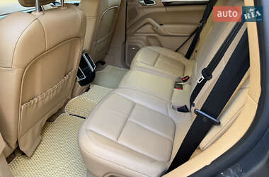 Внедорожник / Кроссовер Porsche Cayenne 2013 в 