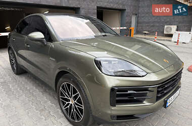 Внедорожник / Кроссовер Porsche Cayenne 2023 в 