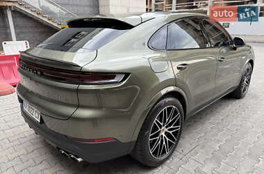 Внедорожник / Кроссовер Porsche Cayenne 2023 в 