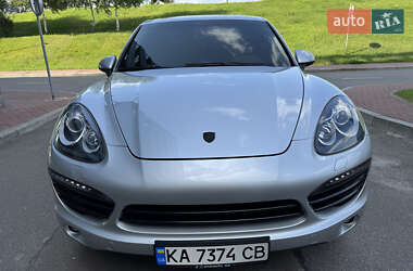 Внедорожник / Кроссовер Porsche Cayenne 2013 в 
