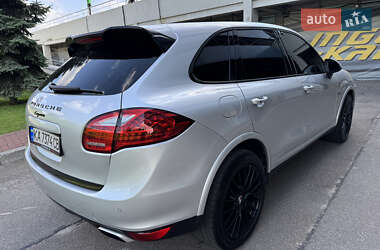 Внедорожник / Кроссовер Porsche Cayenne 2013 в 