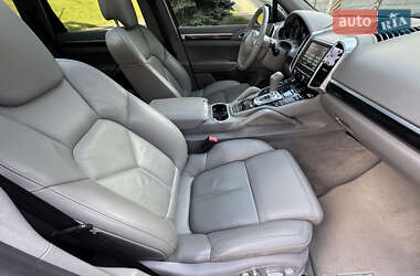 Внедорожник / Кроссовер Porsche Cayenne 2013 в 